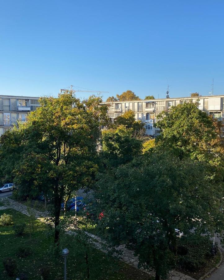 Colorful Urban Oasis Apartment Zagreb Exterior photo